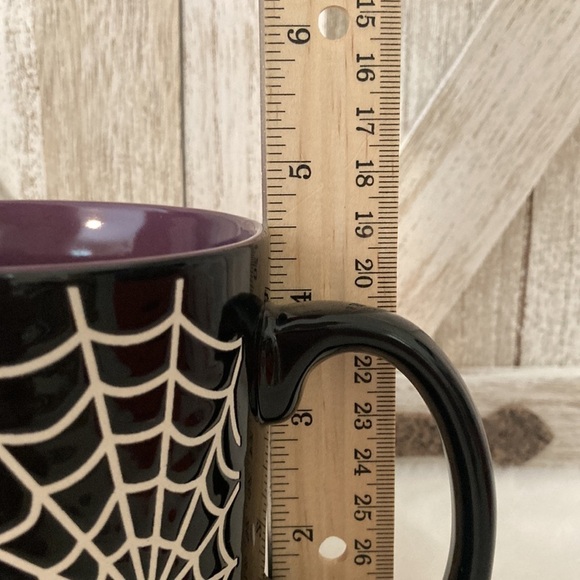 Novogratz Halloween Spiderweb Mug - Picture 5 of 6